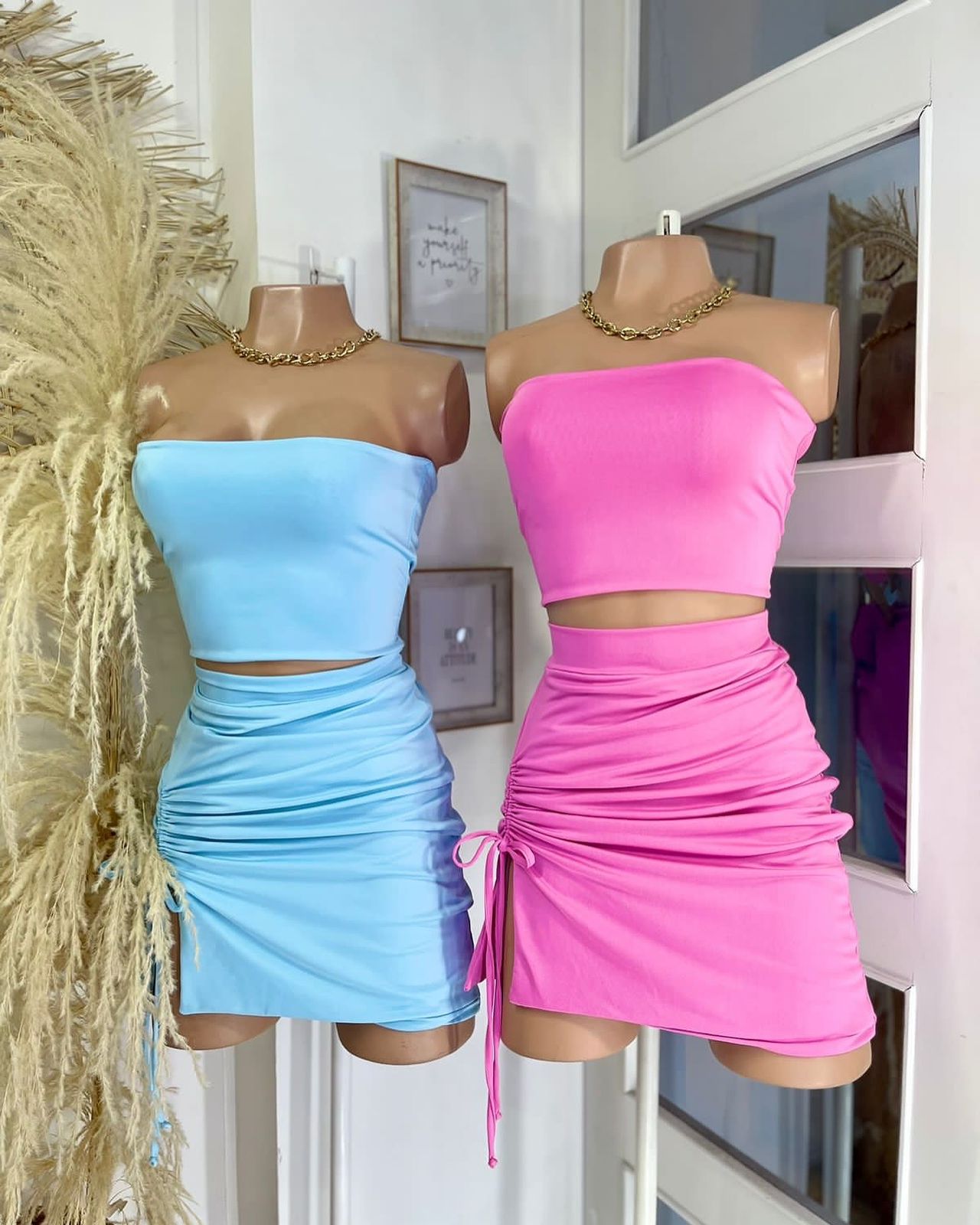 CONJUNTOS Y VESTIDOS